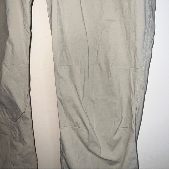 Orvis Insect Shield Women’s Insect Repellent Pants Size 10 - Picture 12 of 14